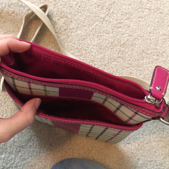 Coach cross body purse - Picture 2 of 3